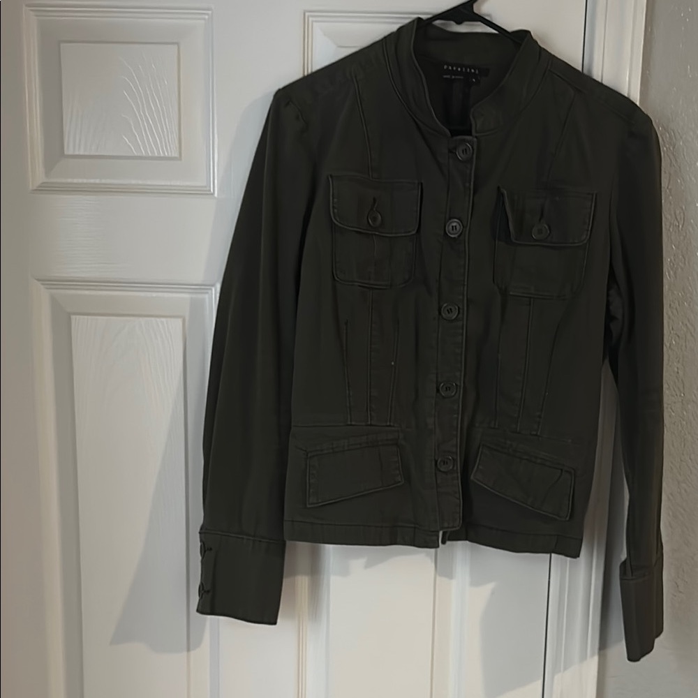 Grey Utility Jacket with Structured Design